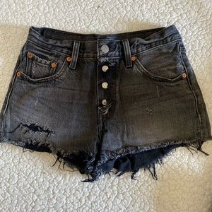 Levi’s Highwaisted Shorts